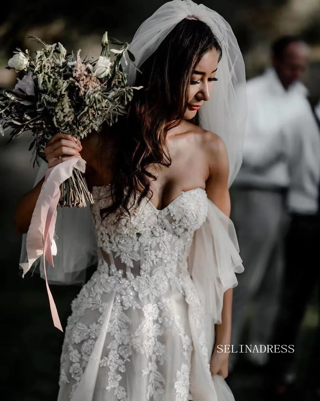 A-line Sweetheart Appliqued Beach Wedding Dresses Rustic Bridal Gowns SEW011