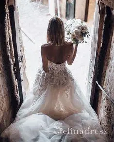 A-line Sweetheart Appliqued Beach Wedding Dresses Rustic Bridal Gowns SEW011