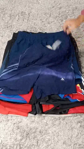 ADIDAS SHORTS SHORTS - 32 PCS