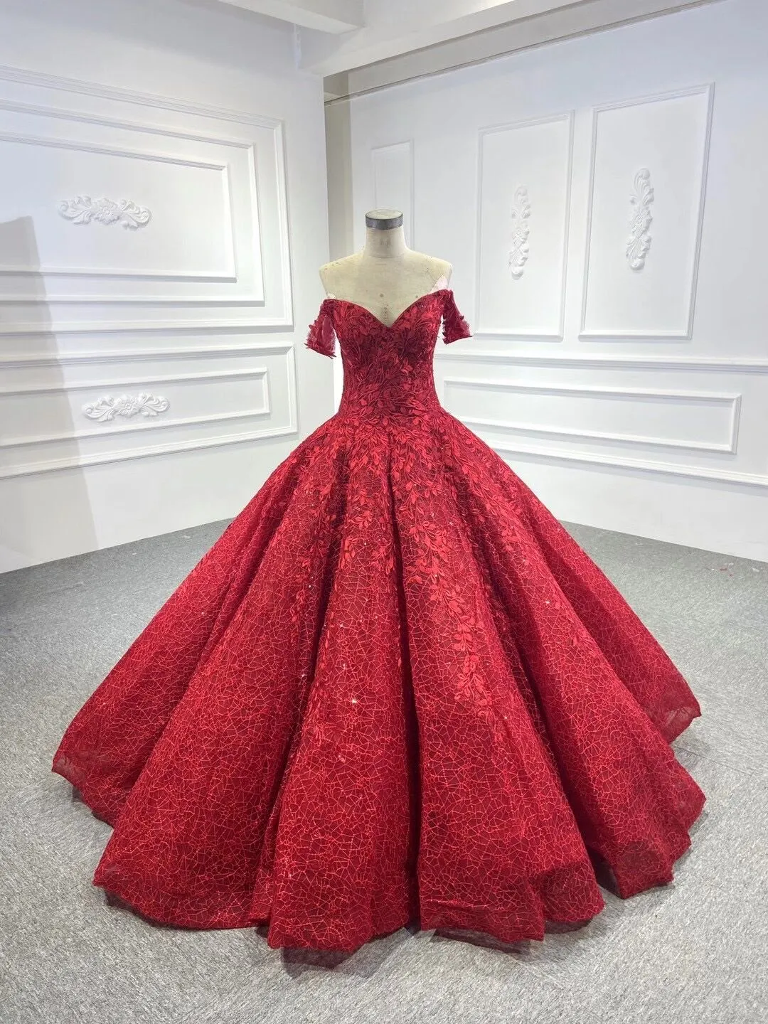 Ball Gown Off-the-shoulder Applique Long Prom Dress Unique Evening Gowns MLH0449