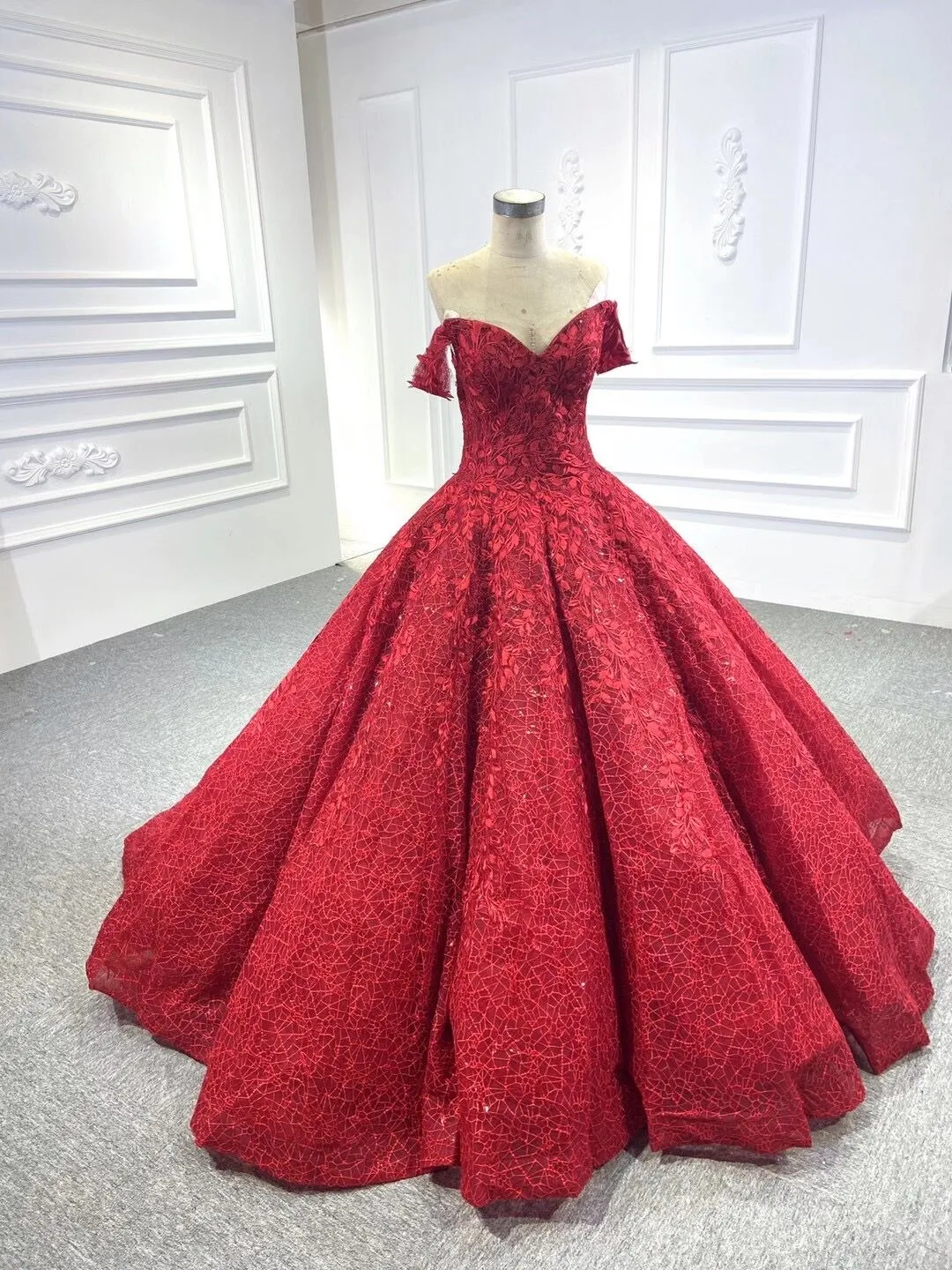 Ball Gown Off-the-shoulder Applique Long Prom Dress Unique Evening Gowns MLH0449