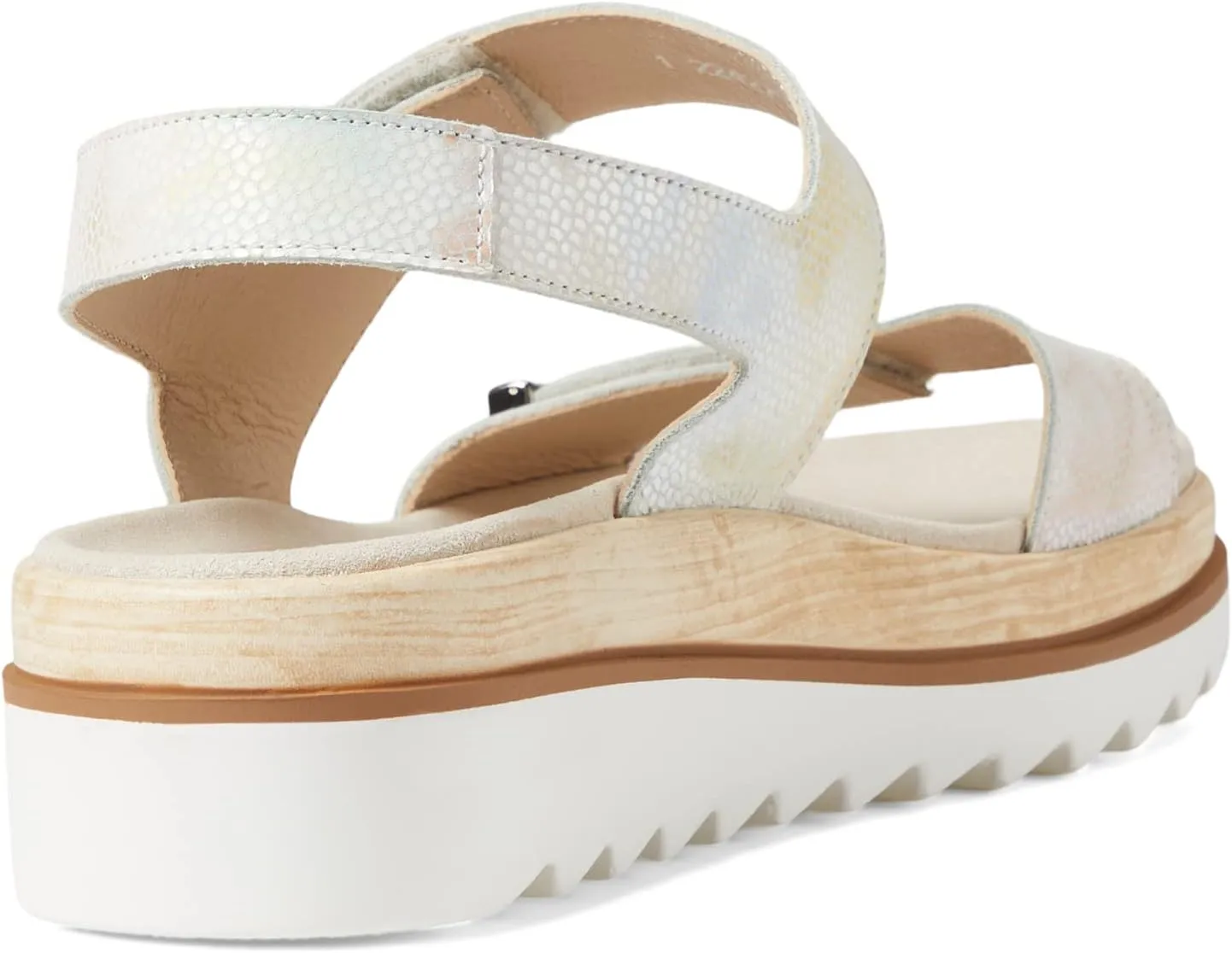 Dominica Mephisto Flat Sandals, Multicolored Kigali