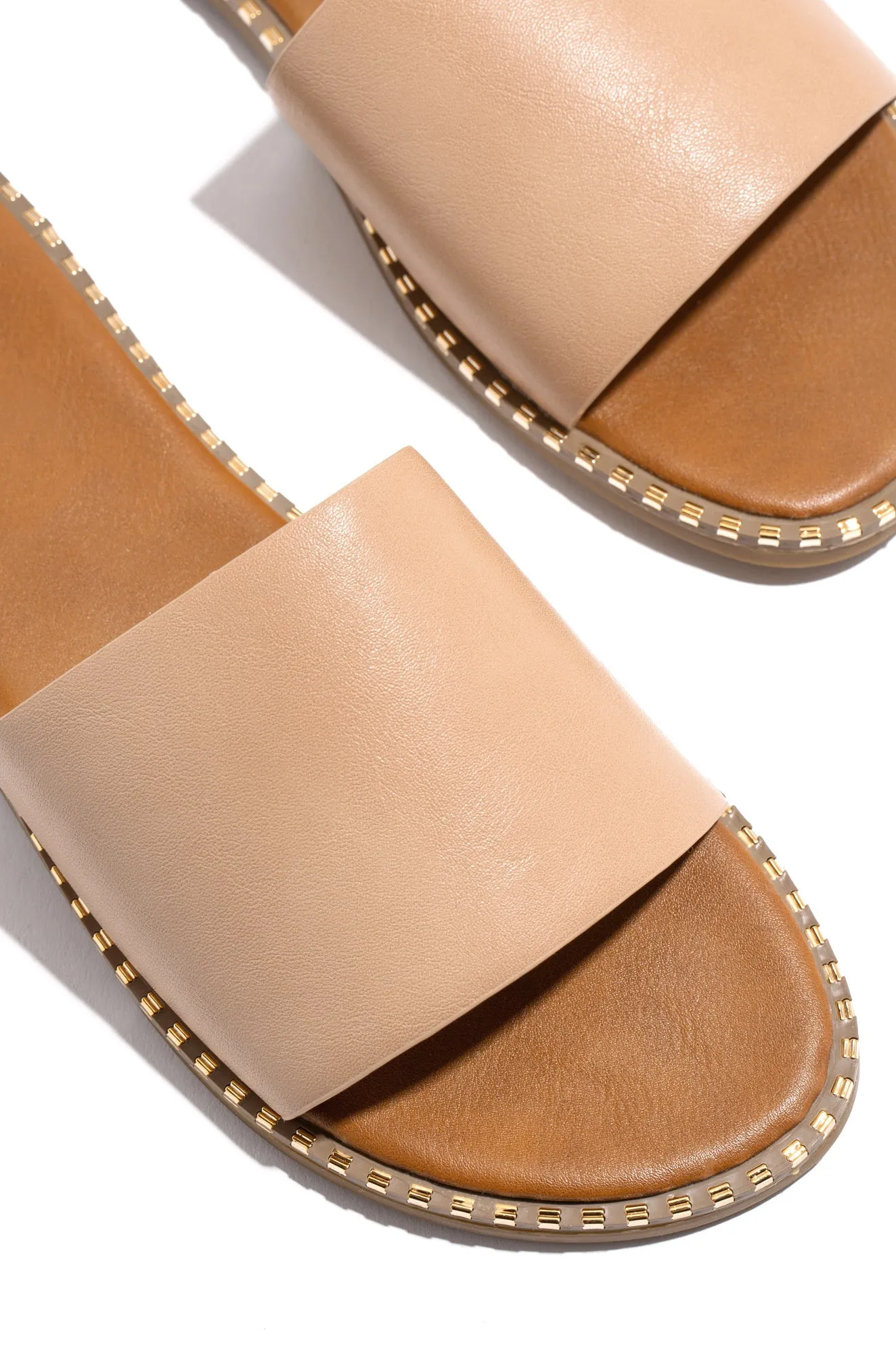 Maui Flat Slip On Sandals - Nude