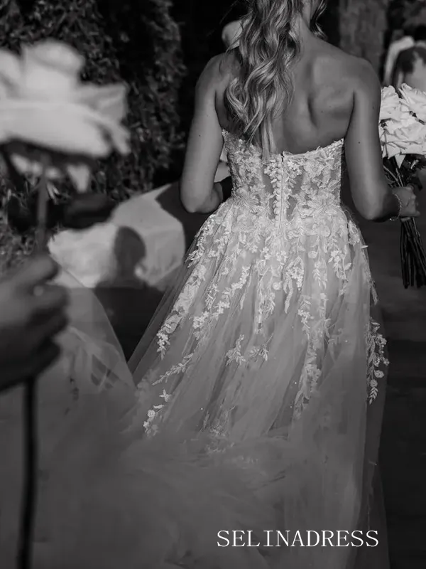 Off-the-shoulder Appliqued Beach Wedding Dress Rustic Lace Bridal Gowns TKL3038
